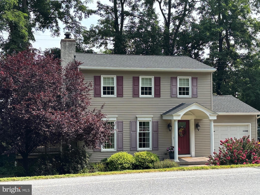 5331 Strasburg Rd, Kinzers, PA 17535 - photo 1