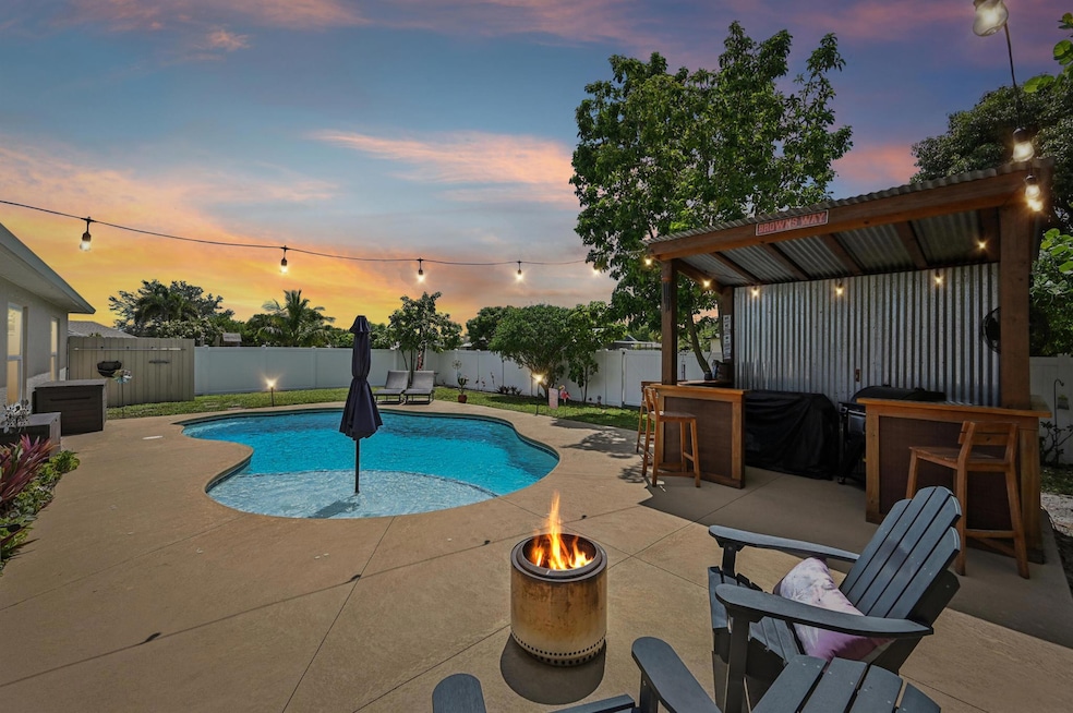 940 SW Jeremko Ave, Port Saint Lucie, FL 34953 - photo 1