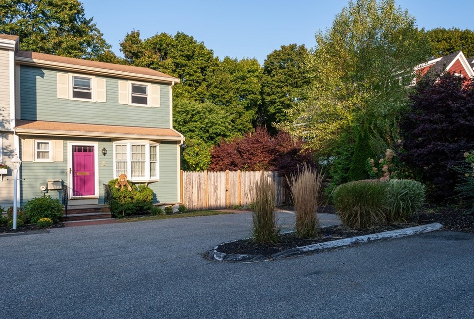 30 Lincoln Park, Marblehead, MA 01945 - photo 1