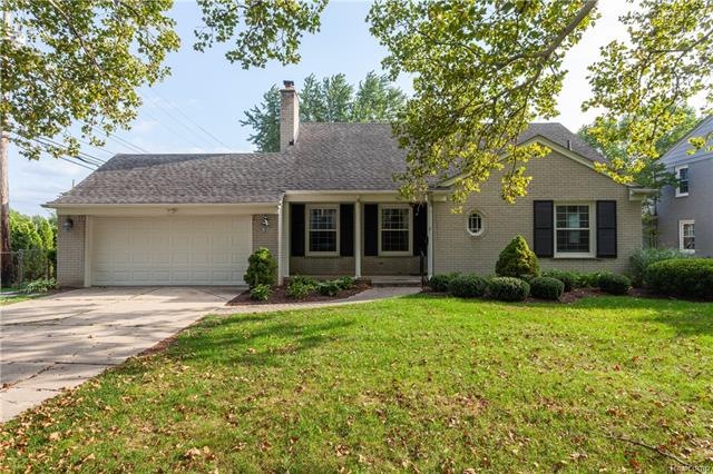 Welcome to 901 W. Southlawn Blvd.