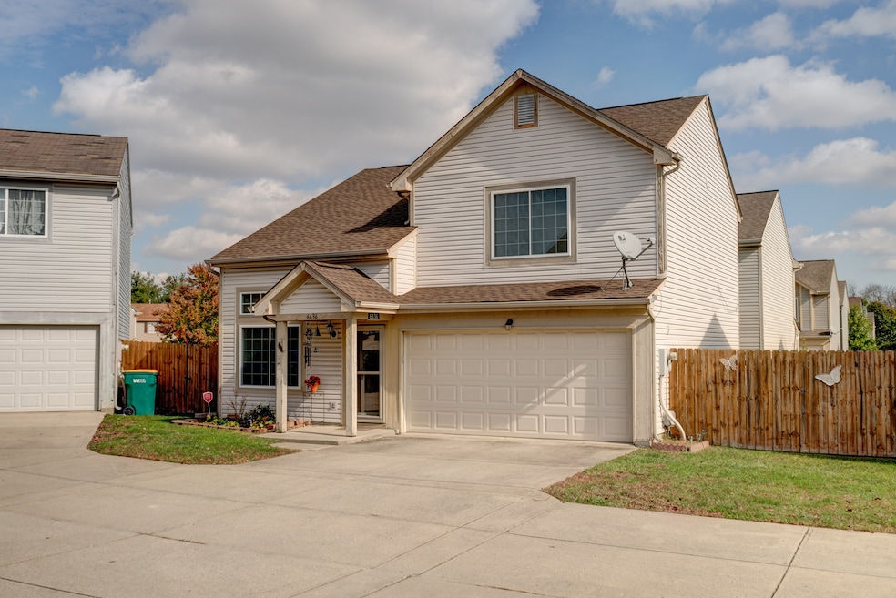 6636 Dunsdin Dr, Plainfield, IN 46168 - photo 1