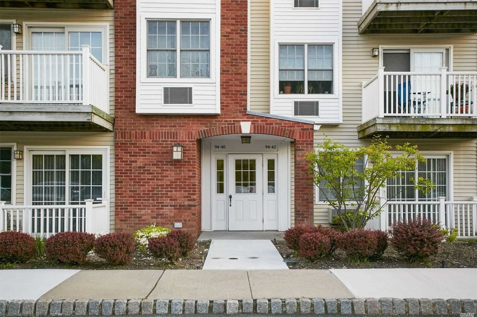 94-40 Magnolia Ct unit 3A, Ozone Park, NY 11417 - photo 1