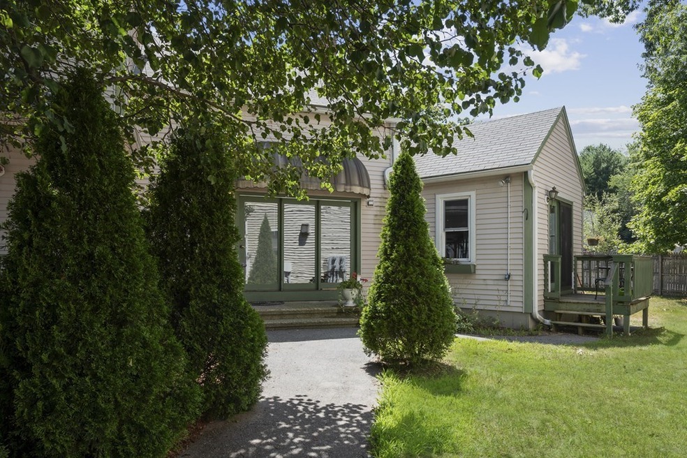 355 Litchfield St, Leominster, MA 01453 - photo 1