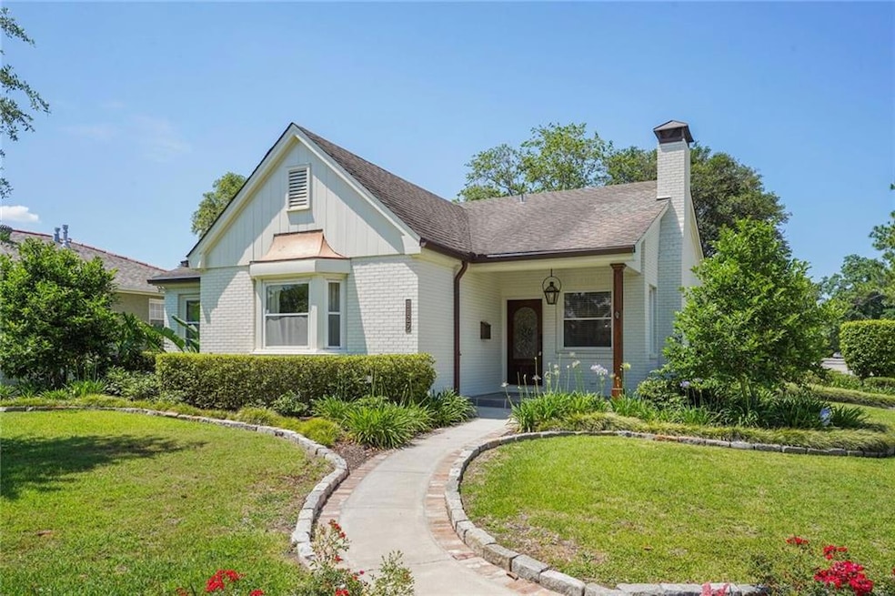 For Sale $690,000 • Co-Listing Agent