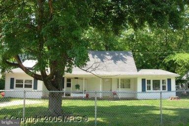 166 Martin Dr, Manassas Park, VA 20111 - photo 1