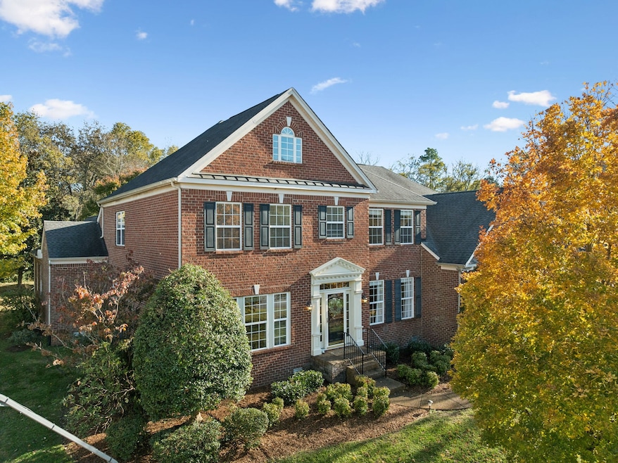 652 Aylesford Ln, Franklin, TN 37069 - photo 1