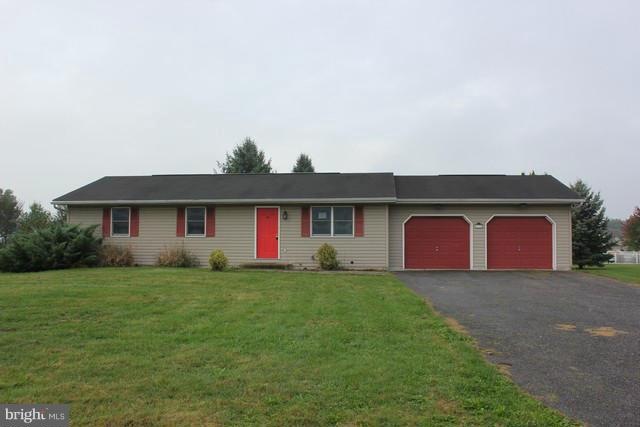 1132 Olive Dr, Greencastle, PA 17225 - photo 1