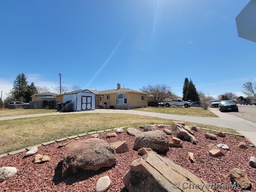 4405 E 12th St, Cheyenne, WY 82001 - photo 1