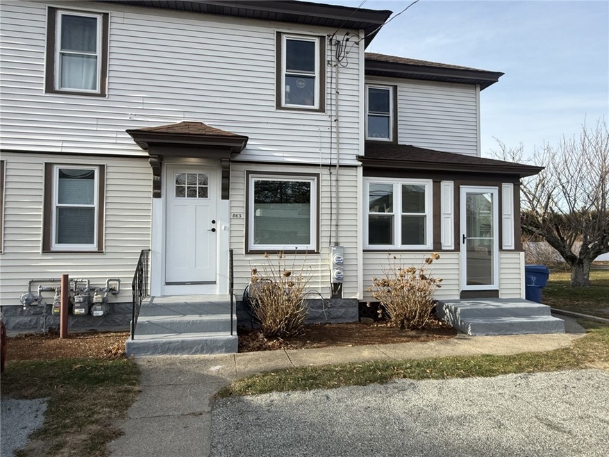 863 Main St unit 1, East Greenwich, RI 02818 - photo 1