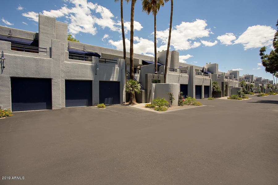 PALISADES FRONT
