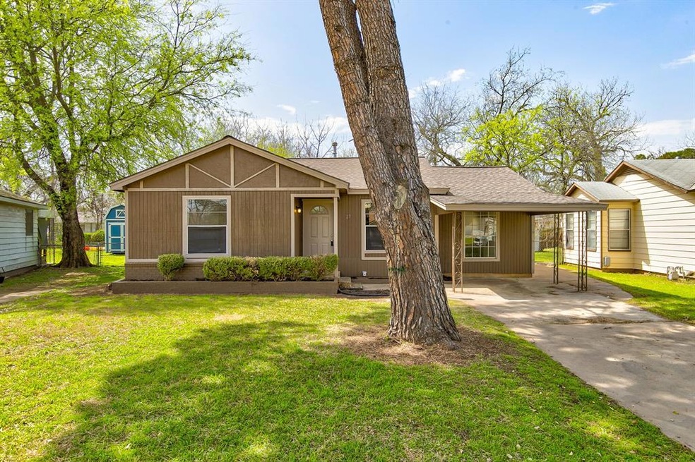 27 Donald Ct, Hurst, TX 76053 - photo 1