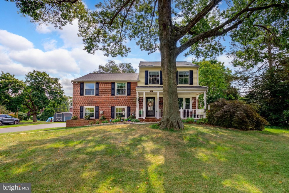 108 Canterbury Dr, Wallingford, PA 19086 - photo 1