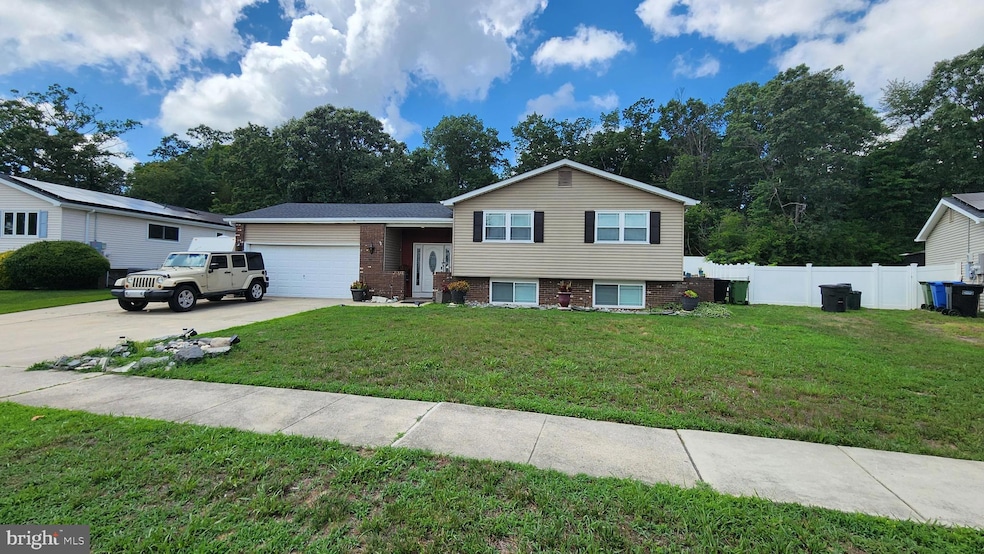 8 Mango Ct, Sicklerville, NJ 08081 - photo 1