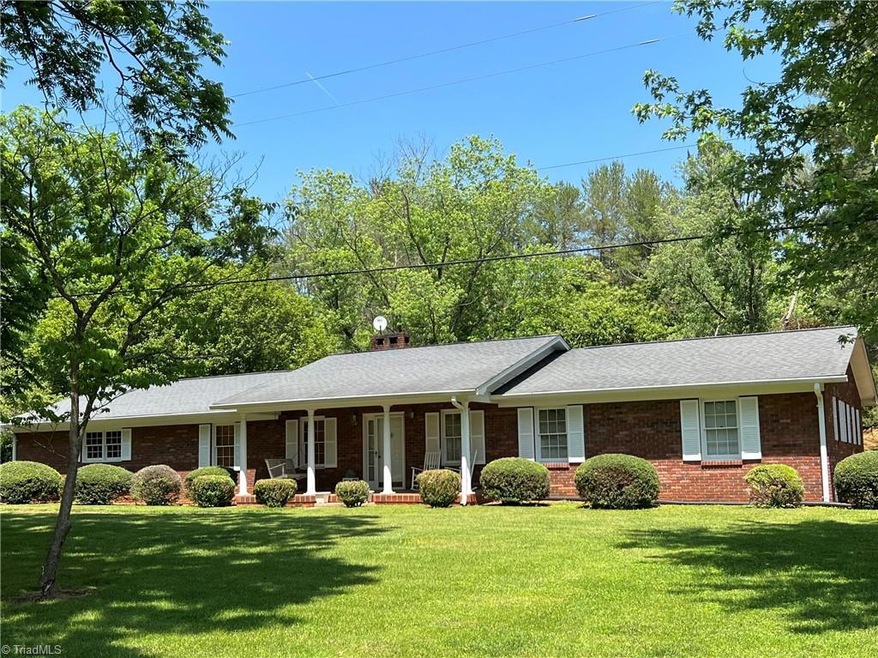 1604 Winkler Mill Rd, Wilkesboro, NC 28697