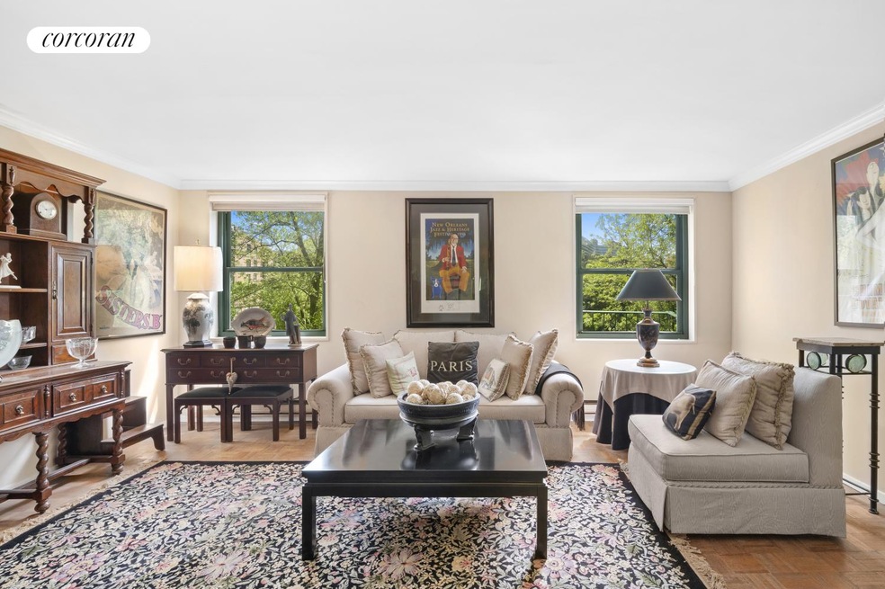 131 Barrow St unit 4A, New York, NY 10014 - photo 1