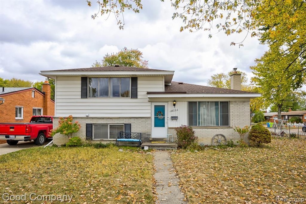 28720 Alden St, Madison Heights, MI 48071 - photo 1