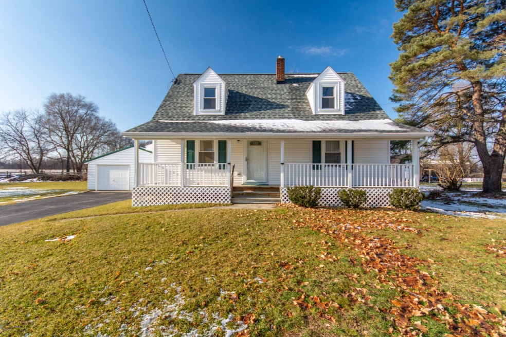 8100 S Garlock Rd, Carson City, MI 48811 - photo 1