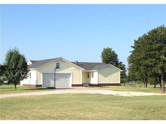 32407 Homer Lane Rd, Shawnee, OK 74801 - photo 1