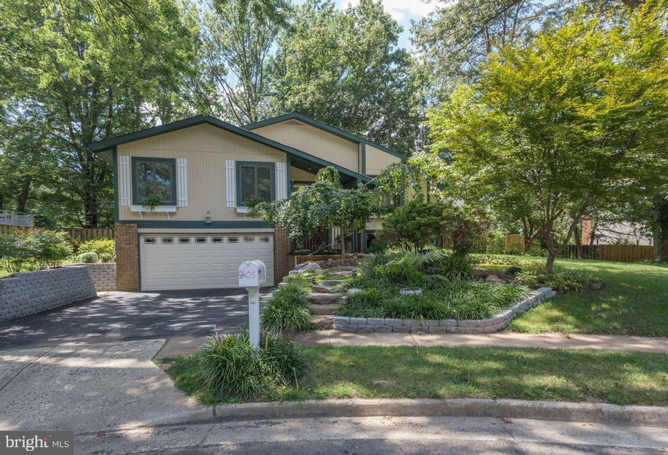 405 Troy Ct SE, Vienna, VA 22180 - photo 1