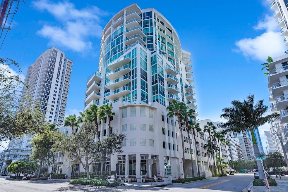 111 SE 8th Ave unit 1005, Fort Lauderdale, FL 33301 - photo 1