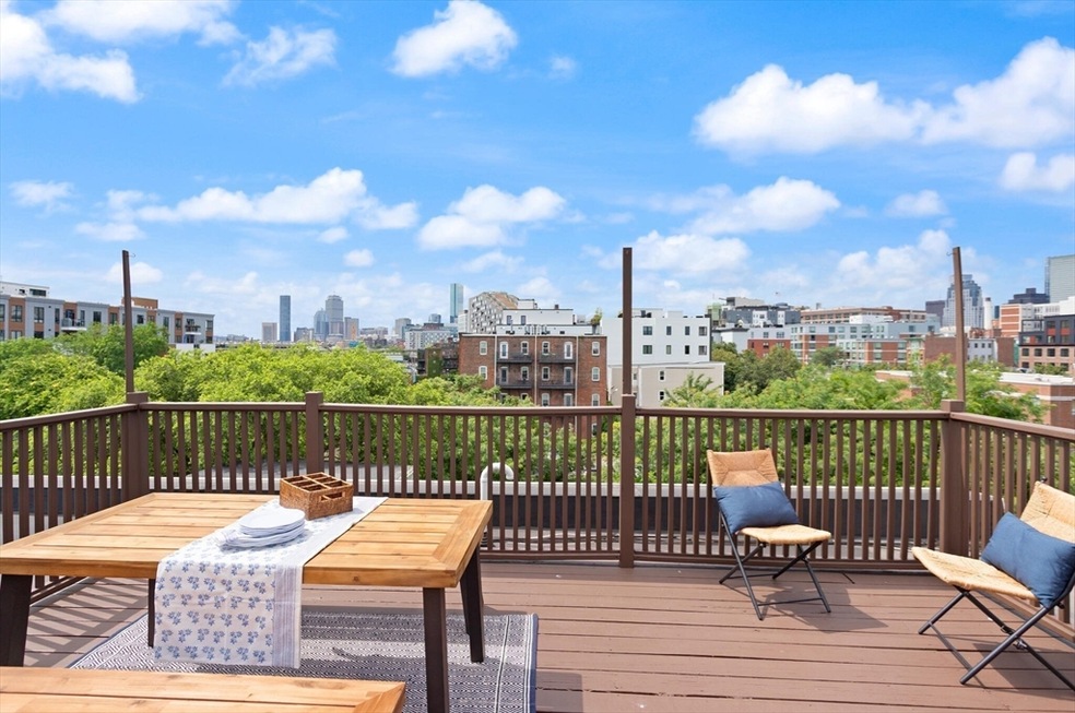 178 W 4th St unit 4A, Boston, MA 02127 - photo 1