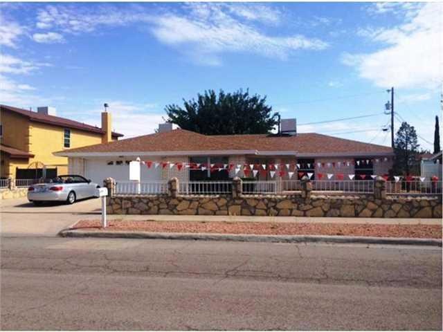 16002 Homestead Dr, El Paso, TX 79928 - photo 1