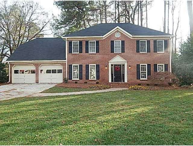 Exterior Front. Great Curb Appeal