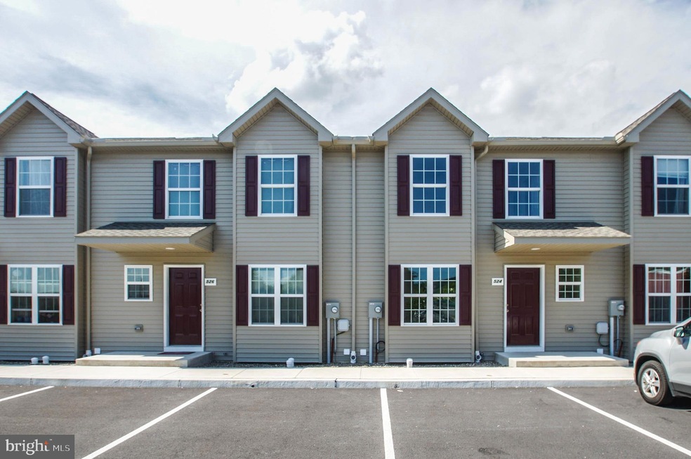 524 Arietta Ct, Reading, PA 19605 - photo 1