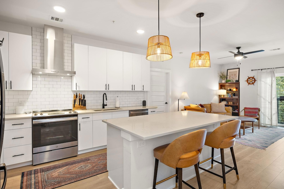 3101 Govalle Ave unit 219, Austin, TX 78702 - photo 1