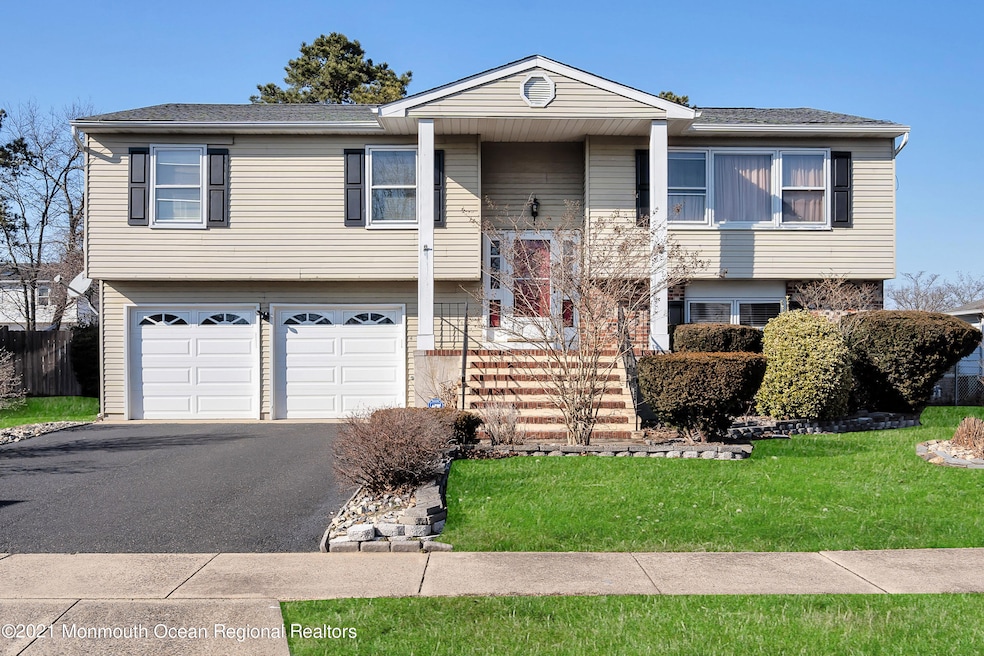 32 Orchard Ct, Howell, NJ 07731 - photo 1