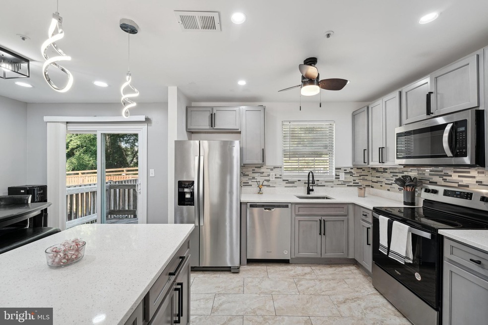 1036 Karen Blvd, Capitol Heights, MD 20743 - photo 1