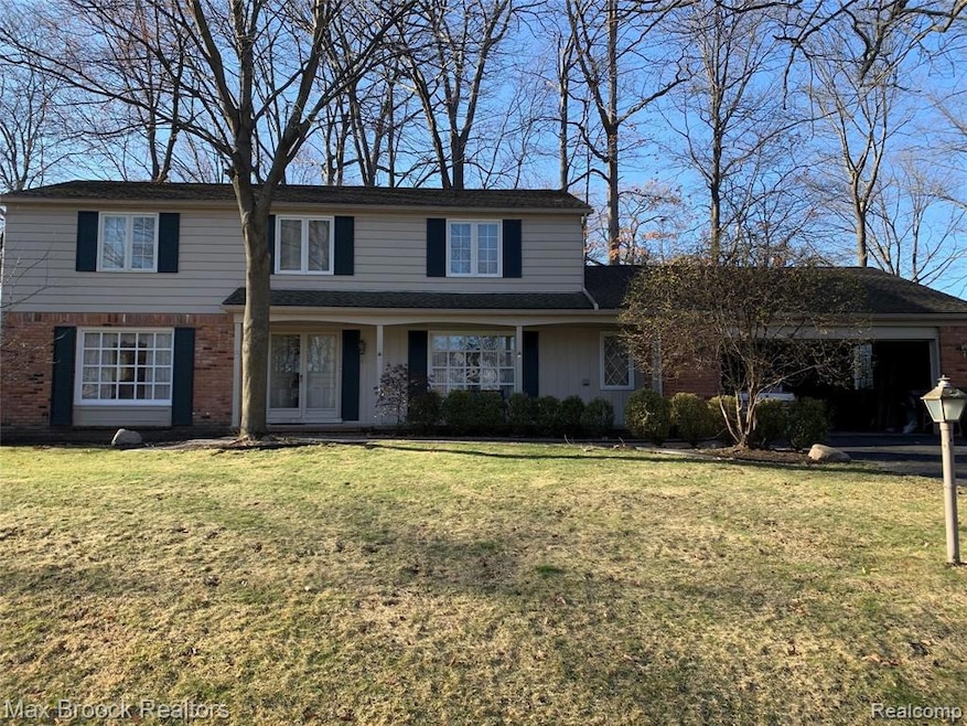 5577 Normanhurst l Front of home.jpeg