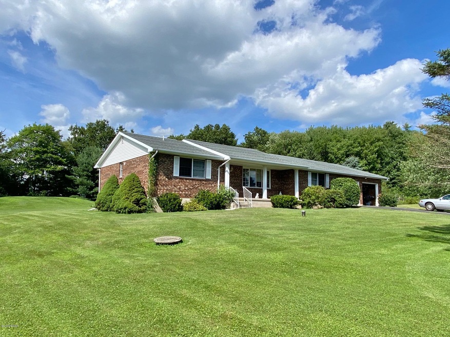 42 Highland Dr, Hawley, PA 18428 - photo 1