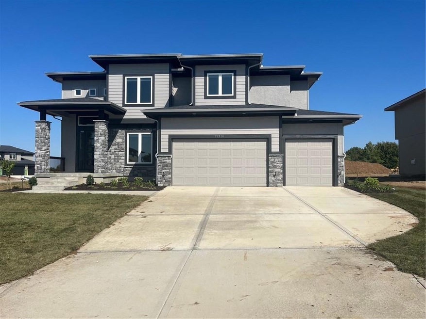 21916 W 100th Terrace, Lenexa, KS 66220 - photo 1