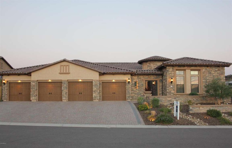 2333 N Steele Cir