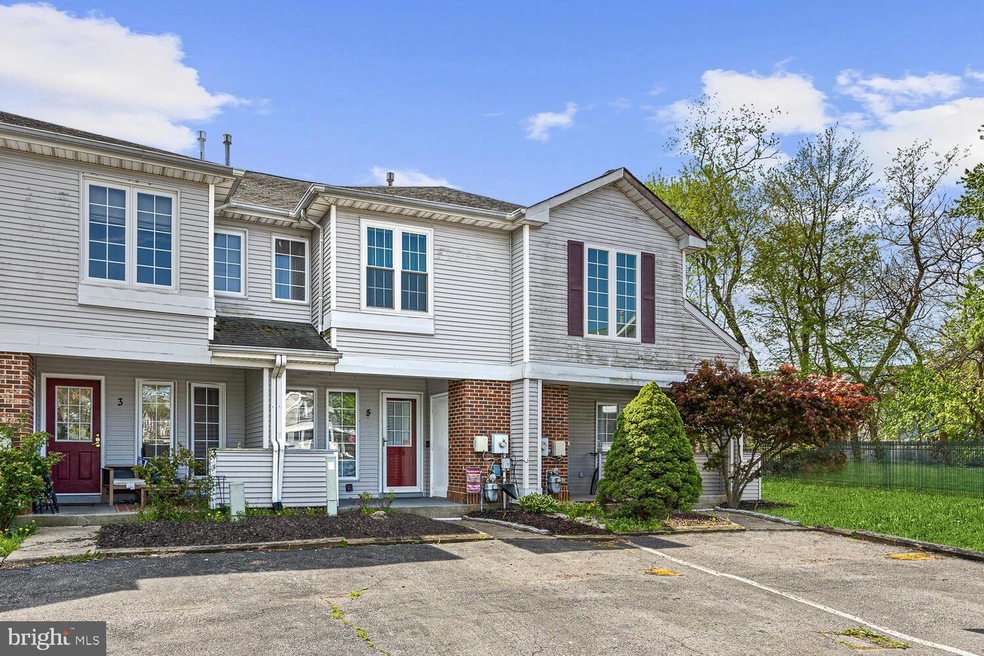 5 Big Bear Ct, Bear, DE 19701 - photo 1