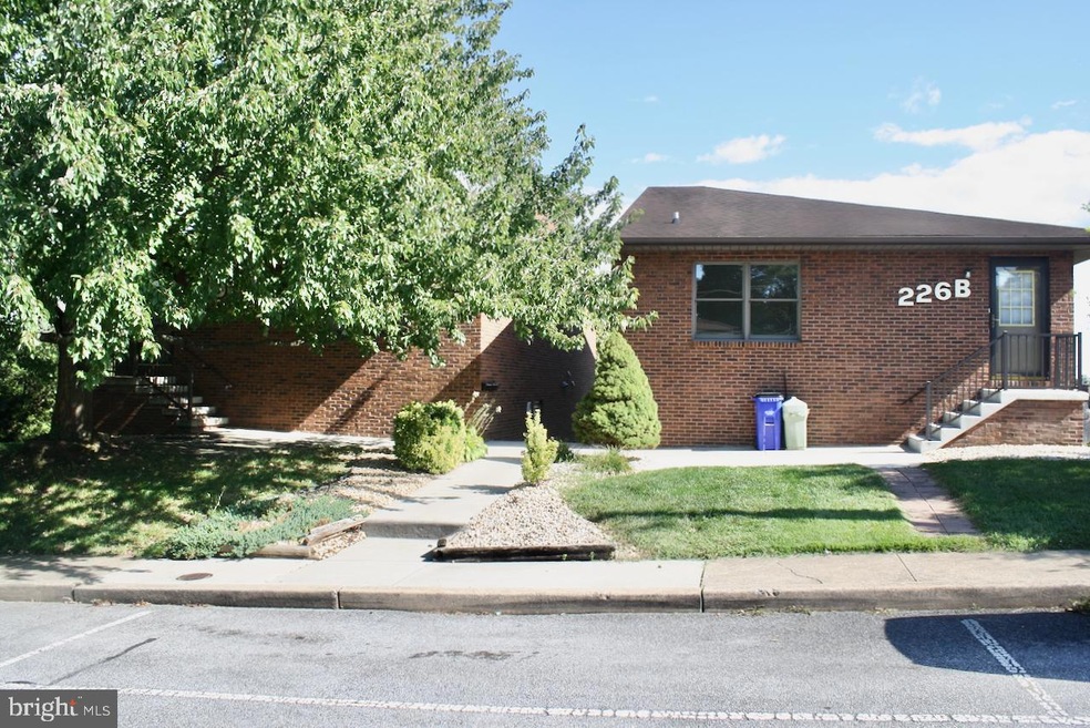 230 APT A Wakefield Rd, Hagerstown, MD 21740 - photo 1