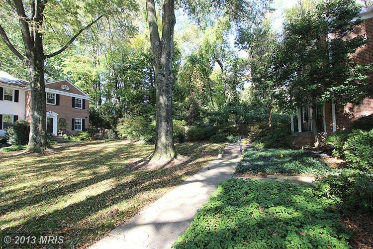 3557 Hamlet Place, Chevy Chase, MD 20815 - photo 1