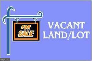 570 Red Run Rd unit 3, East Earl, PA 17519 - photo 1