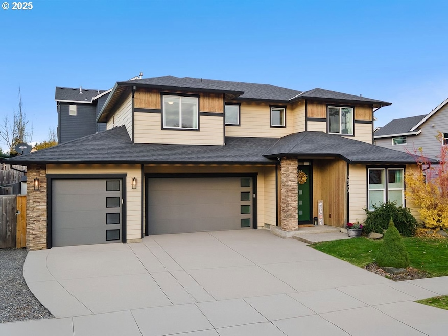 For Sale $619,900 • Co-Listing Agent