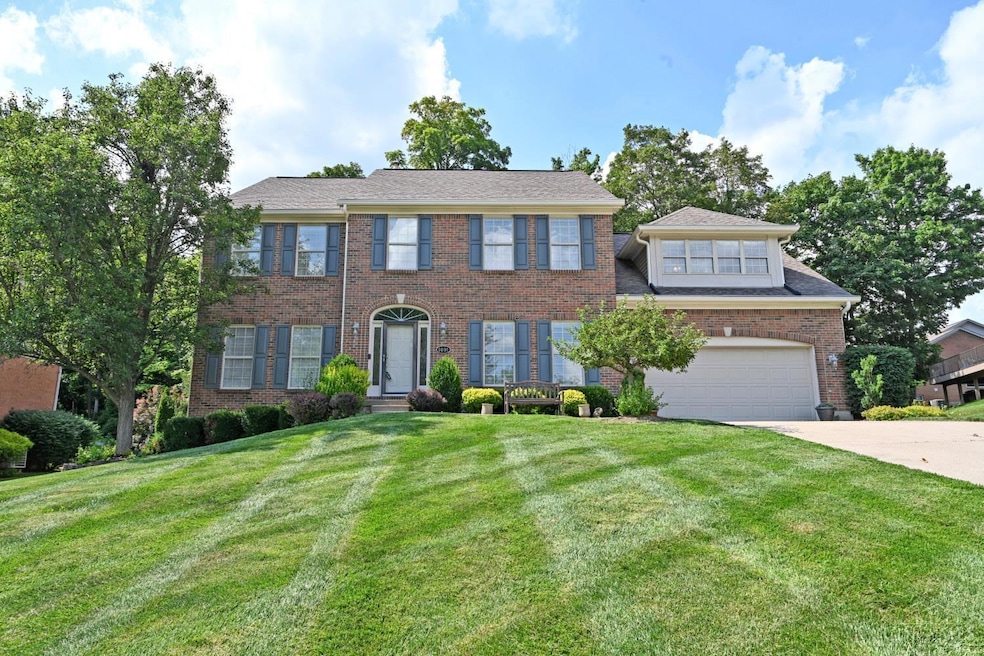 1001 Castlebay, Cincinnati, OH 45245 - photo 1