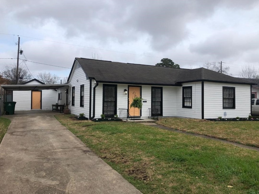 7543 Dixie Dr, Houston, TX 77087 - photo 1