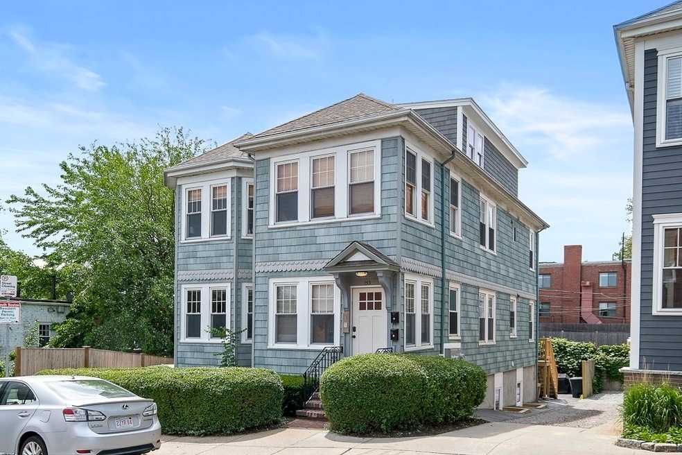 153 P St, Boston, MA 02127 - photo 1