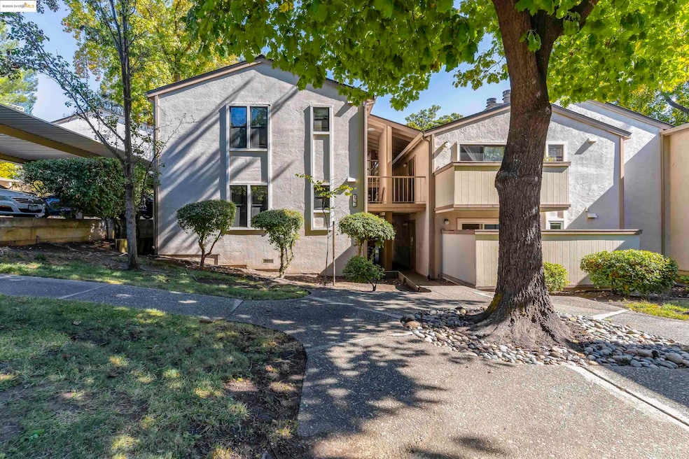 385 Camelback Rd unit 27, Pleasant Hill, CA 94523 - photo 1