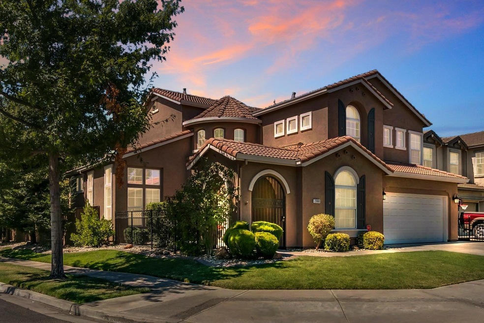 2080 Forest Glen Ct, Oakdale, CA 95361 - photo 1