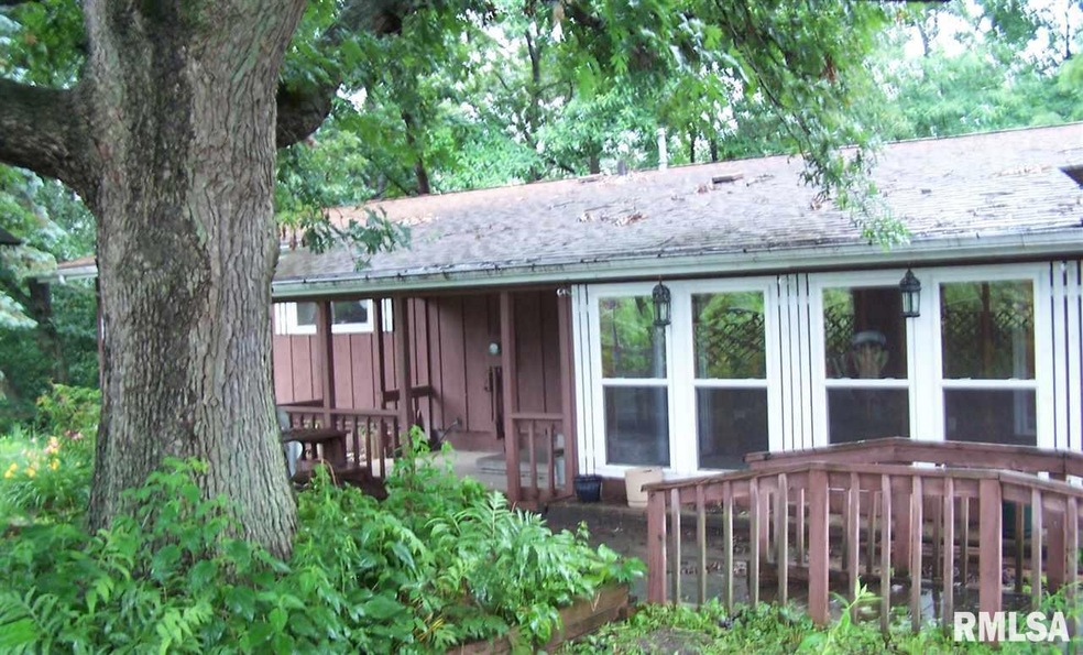 5820 W Charter Oak Rd, Peoria, IL 61615 - photo 1