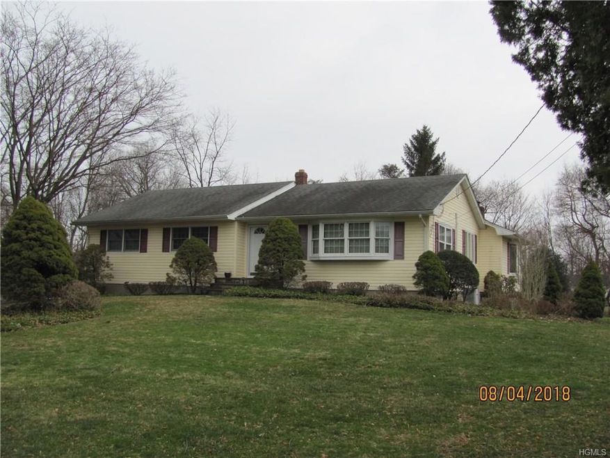 648 Andover Rd, Valley Cottage, NY 10989 - photo 1