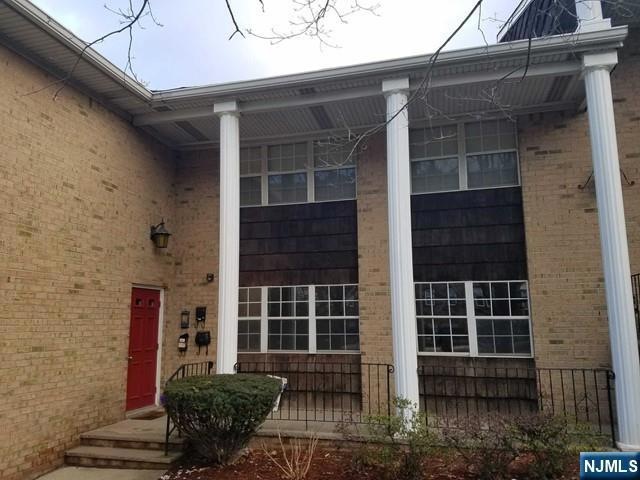 327 Fort Lee Rd unit 1B, Leonia, NJ 07605 - photo 1