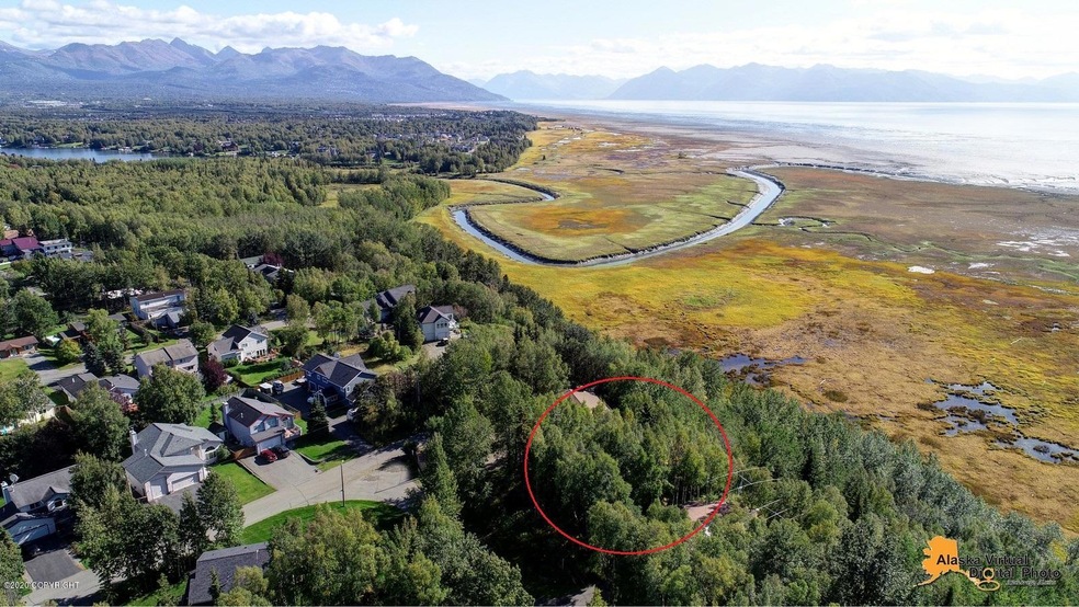 Bluff Lot-Great Views!