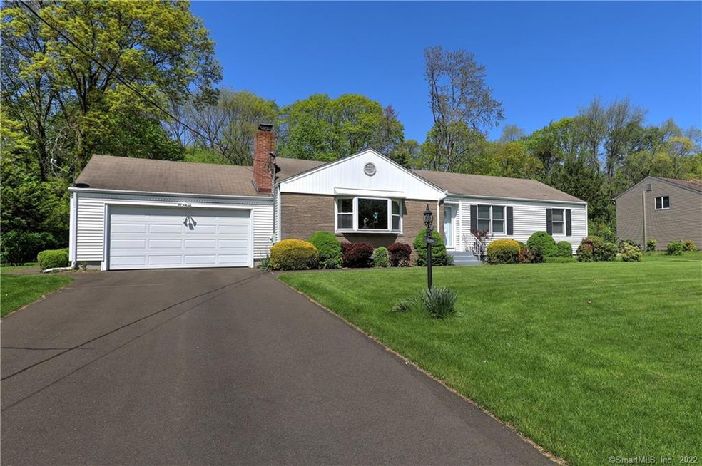 454 Ridge Rd, Orange, CT 06477 - photo 1